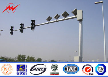 चीन 6500mm Height Galvanized Traffic Light Pole Columns Single Bracket For Horizontal Mounting आपूर्तिकर्ता